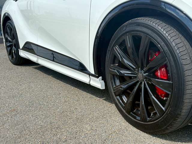 Toyota Crown Sport 4
