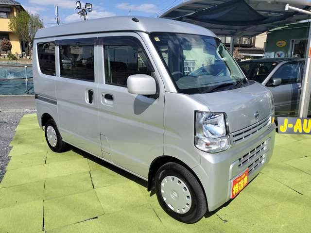 Nissan NV100 Clipper 4