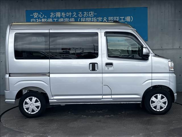 Daihatsu Hijet Cargo 7