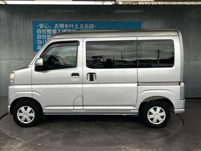 Daihatsu Hijet Cargo 8
