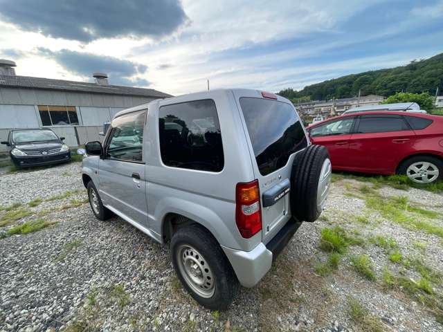 Mitsubishi Pajero Mini 6