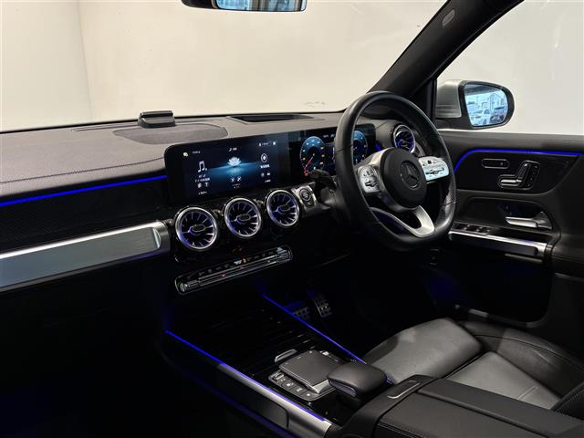 Mercedes-Benz GLB 6