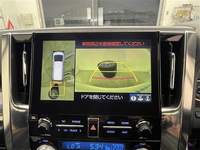 Toyota Alphard 5