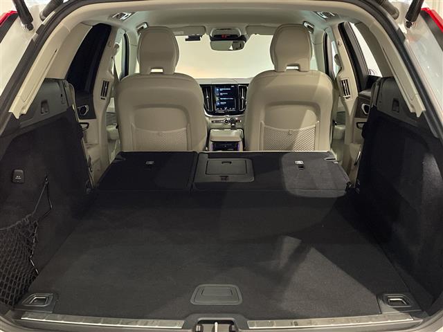 Volvo XC60 6