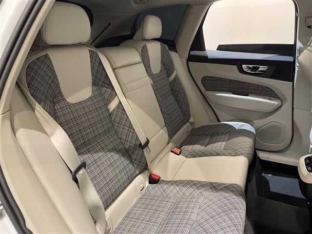 Volvo XC60 7