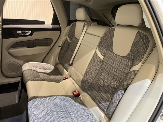 Volvo XC60 8