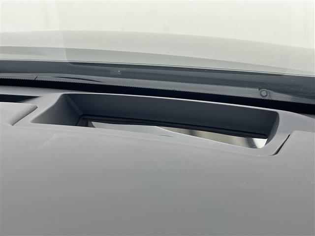 Lexus UX 8