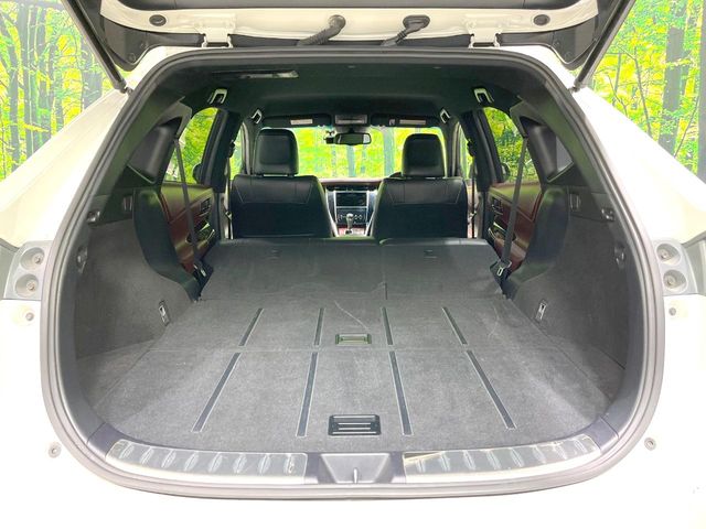 Toyota Harrier 11