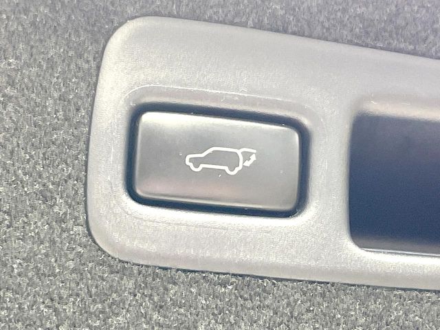 Toyota Harrier 5