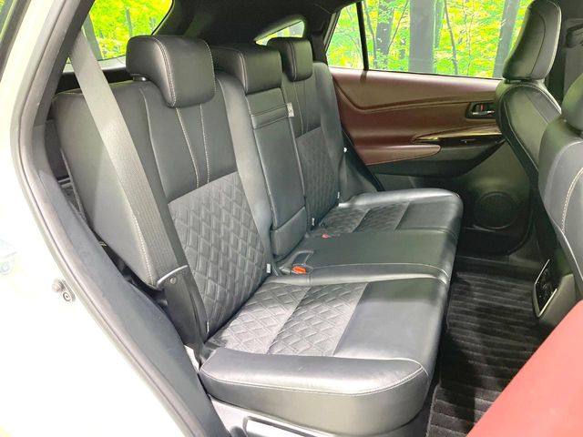Toyota Harrier 10