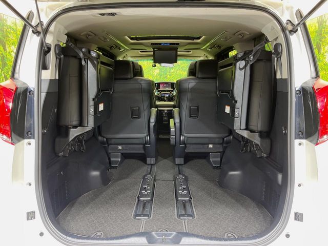 Toyota Alphard 11
