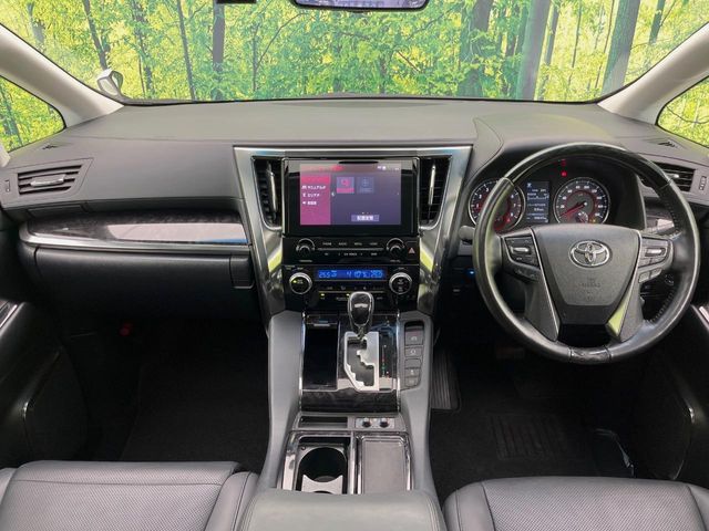 Toyota Alphard 2