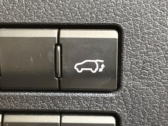 Lexus NX 8