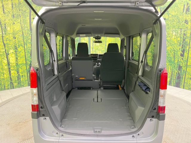 Honda N-VAN 10