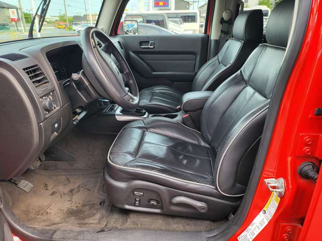 Hummer H3 4