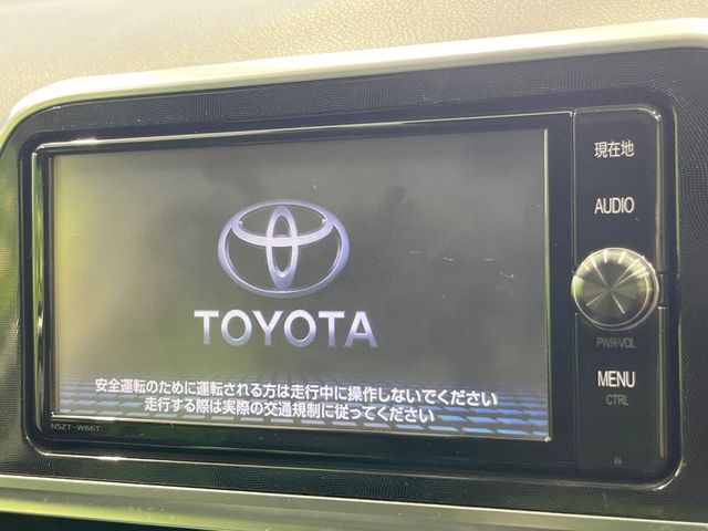Toyota Sienta 4
