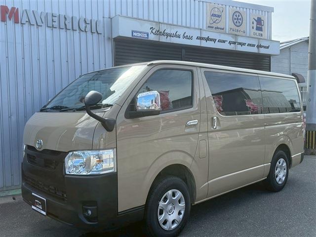 Toyota Hiace Van 2