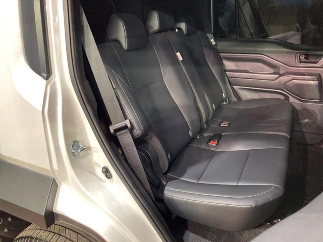 Toyota Land Cruiser FJ 9