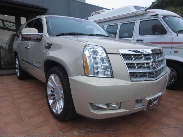 Cadillac エスカレード 3