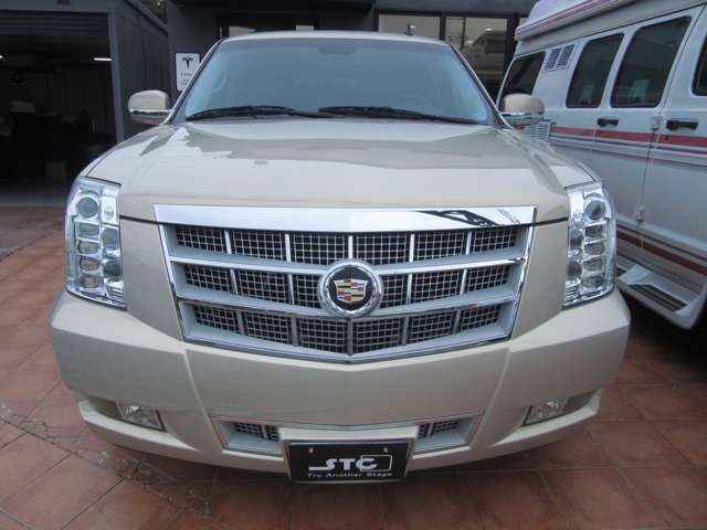 Cadillac エスカレード 6