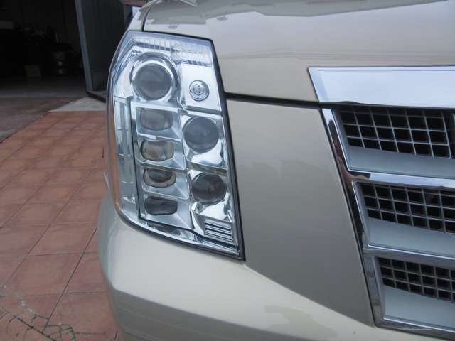 Cadillac エスカレード 10