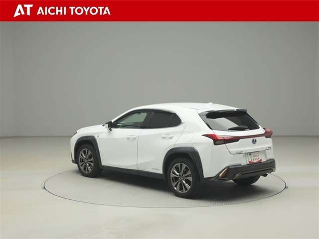 Lexus UX 4