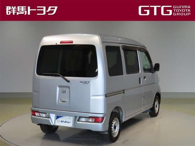 Daihatsu Hijet Cargo 5