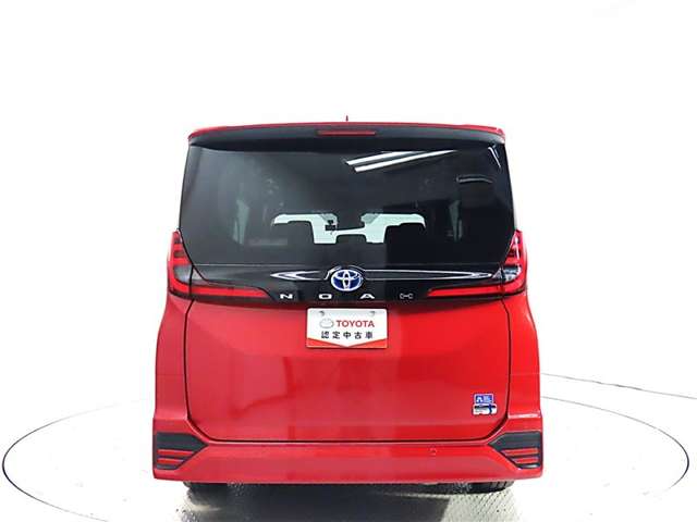 Toyota Noah 2