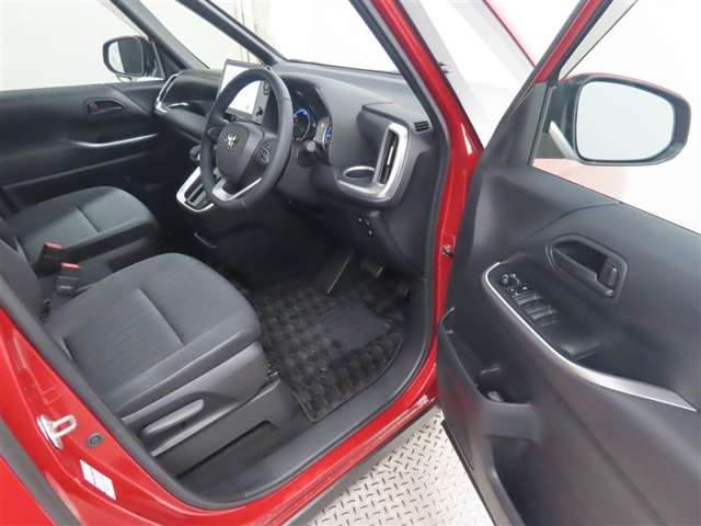 Toyota Noah 8