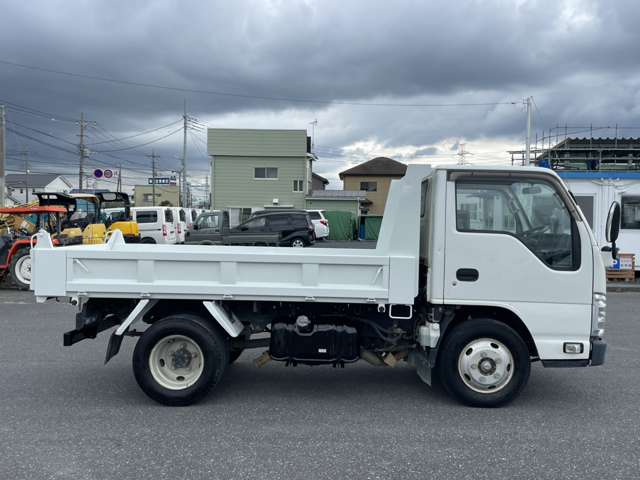 Isuzu Elf 4