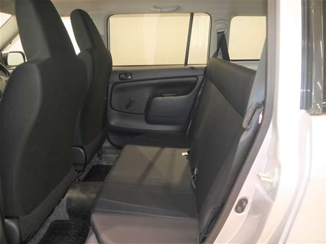 Toyota Probox Van 8