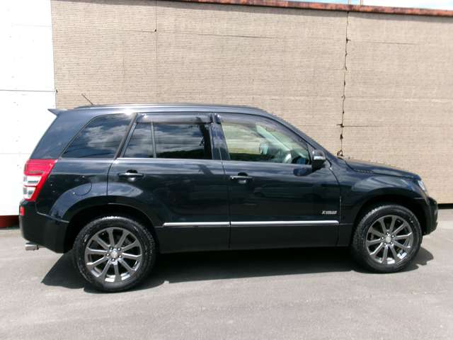 Suzuki Escudo 11