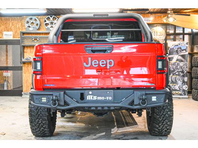 Jeep Gladiator 12
