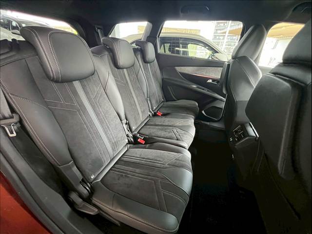 Peugeot 5008 6
