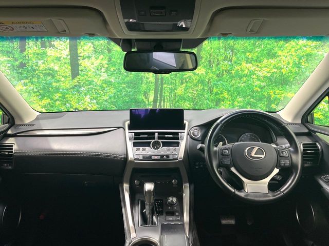 Lexus NX 2