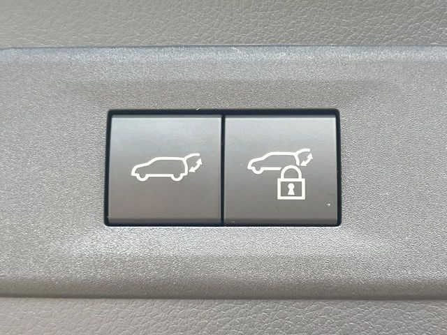 Lexus NX 8