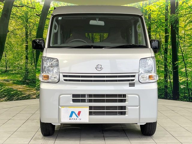 Nissan NV100 Clipper 12