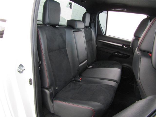 Toyota Hilux 8