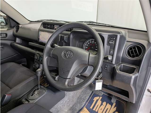 Toyota Succeed Van 4
