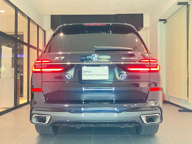 BMW X7 8