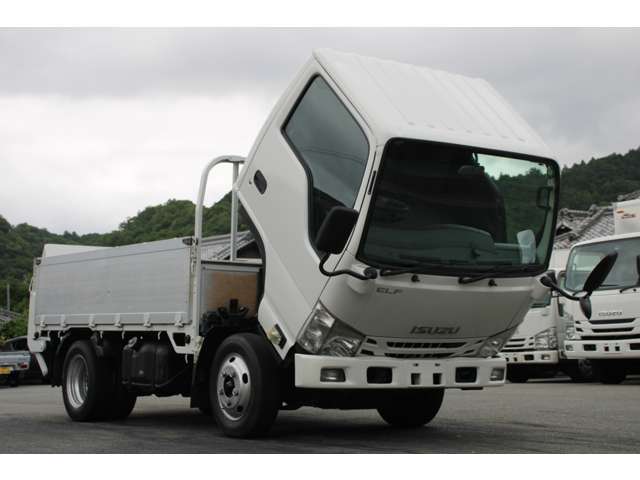 Isuzu Elf 11
