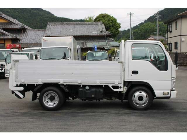Isuzu Elf 5