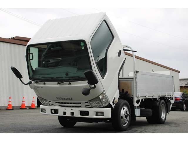 Isuzu Elf 9