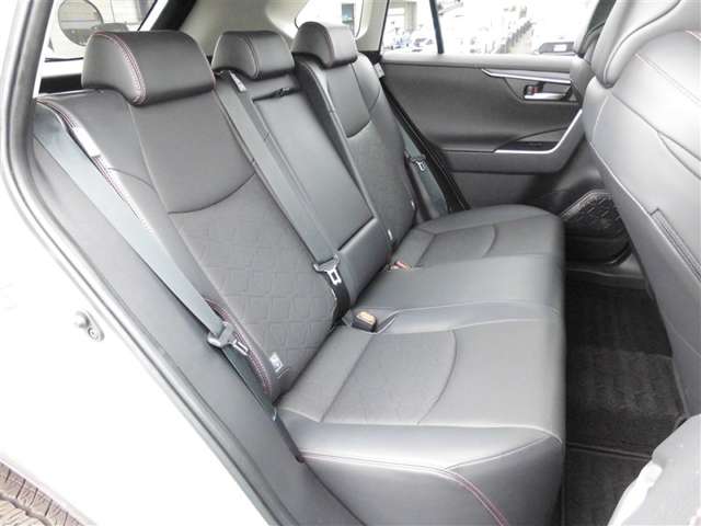 Toyota RAV4 12