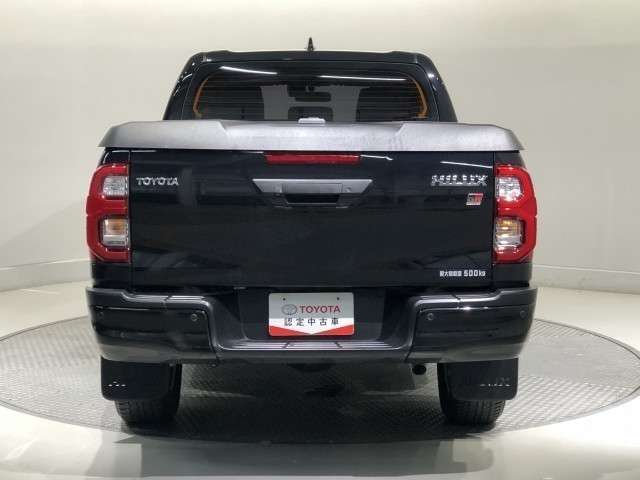 Toyota Hilux 7