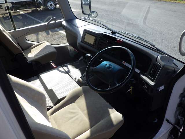Toyota Coaster 9