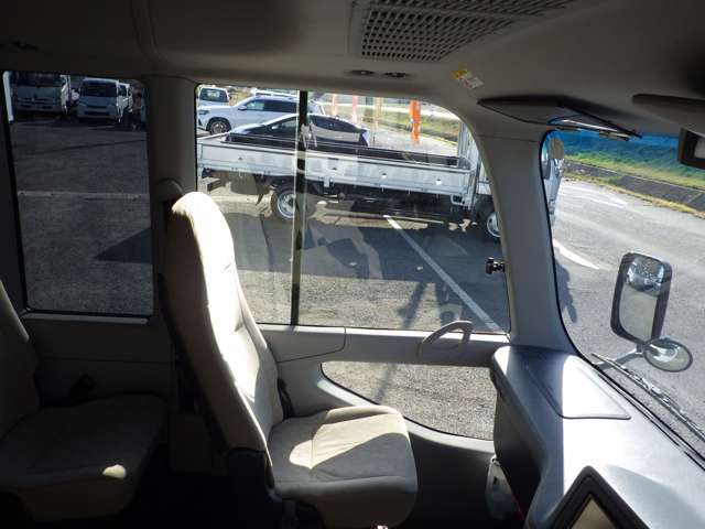 Toyota Coaster 10