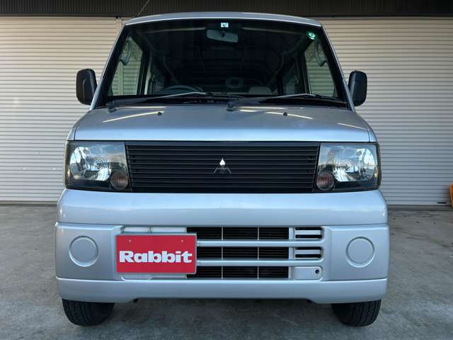 Mitsubishi Minicab Van 3