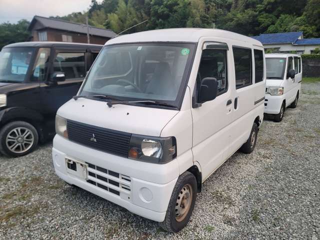 Mitsubishi Minicab Van 2