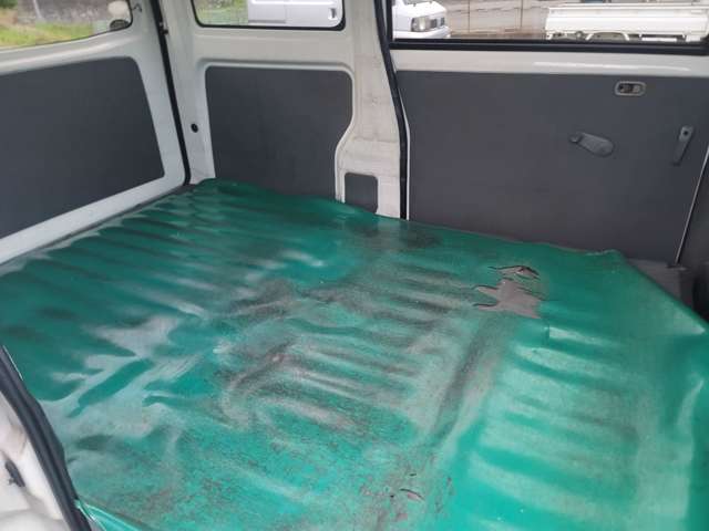 Mitsubishi Minicab Van 5